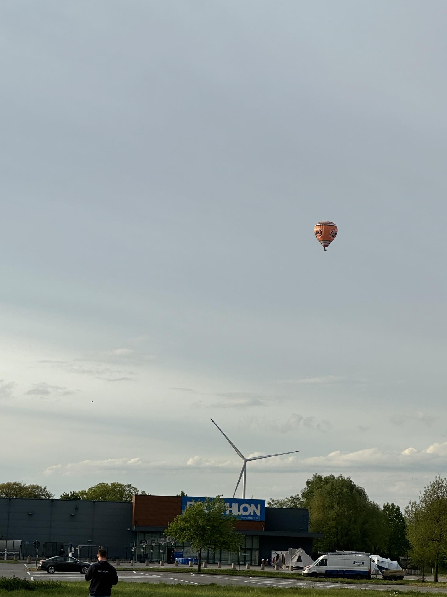 luchtballon boven Maasmechelen