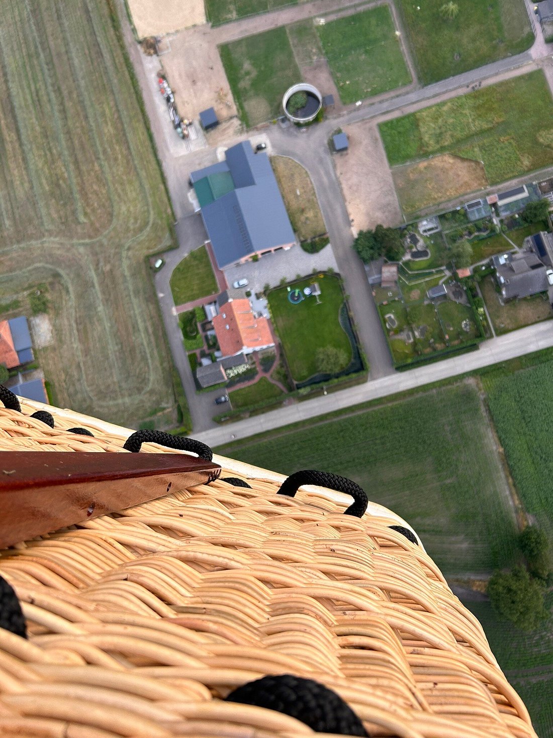 uitzicht tijdens een ballonvaart boven Haspengouw